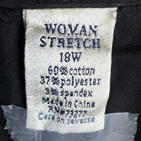 Croft & Barrow Pants Womens 18W Short Black Natural Fit  Stretch Ankle Capri - Picture 5 of 6